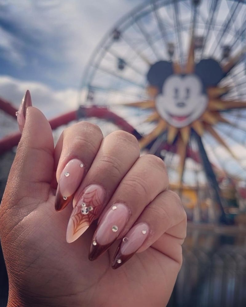 Nails by Jenny Logo
